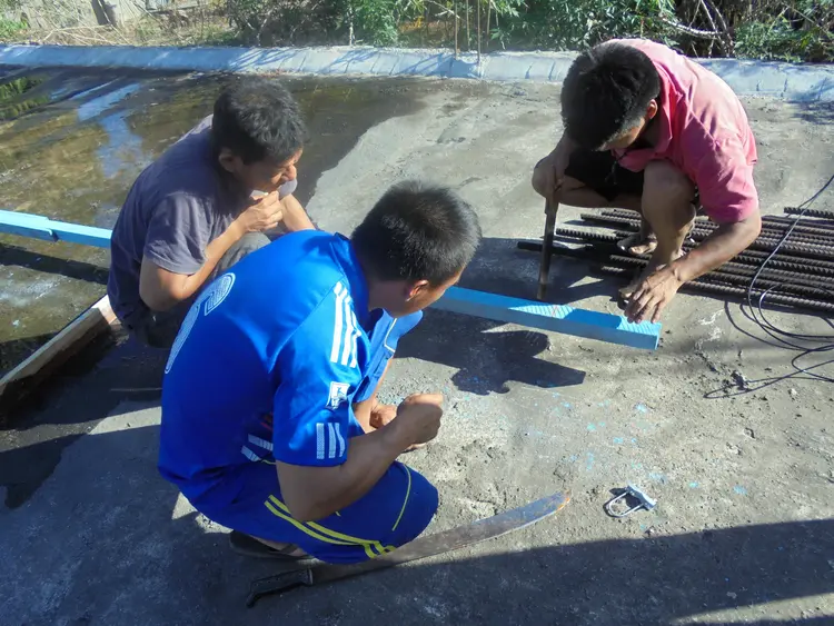 Pone un palo para la antena - Yoashitiro inchaquii ashi antena